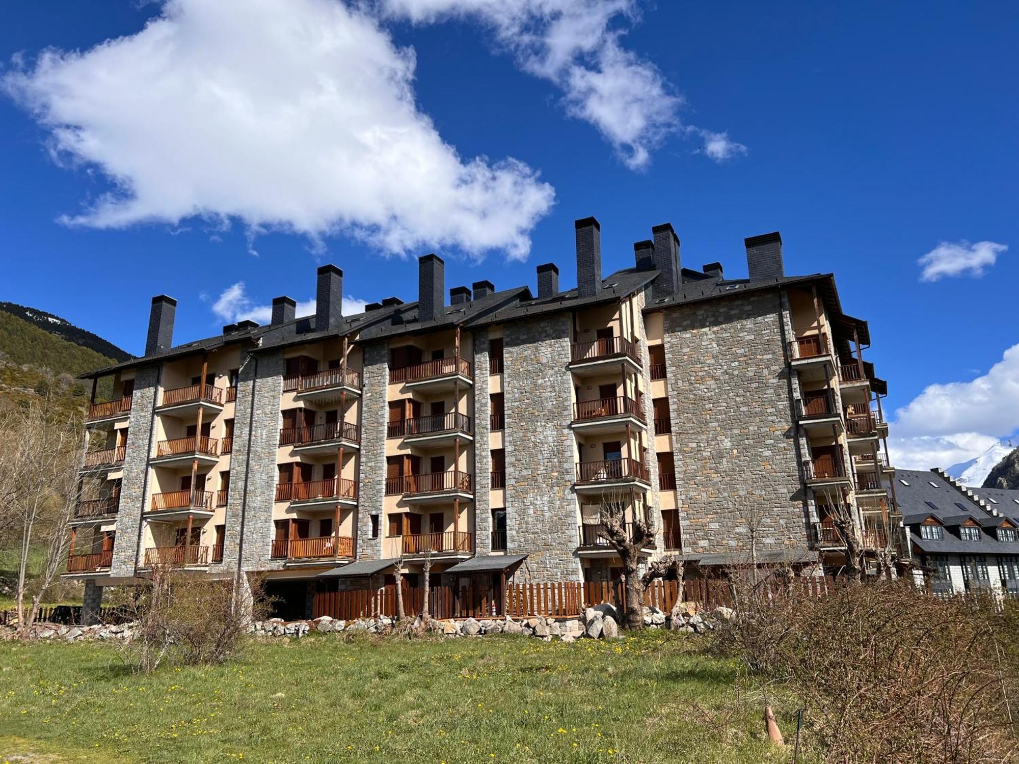 Julia Petulia En Cerler Apartment Exterior photo